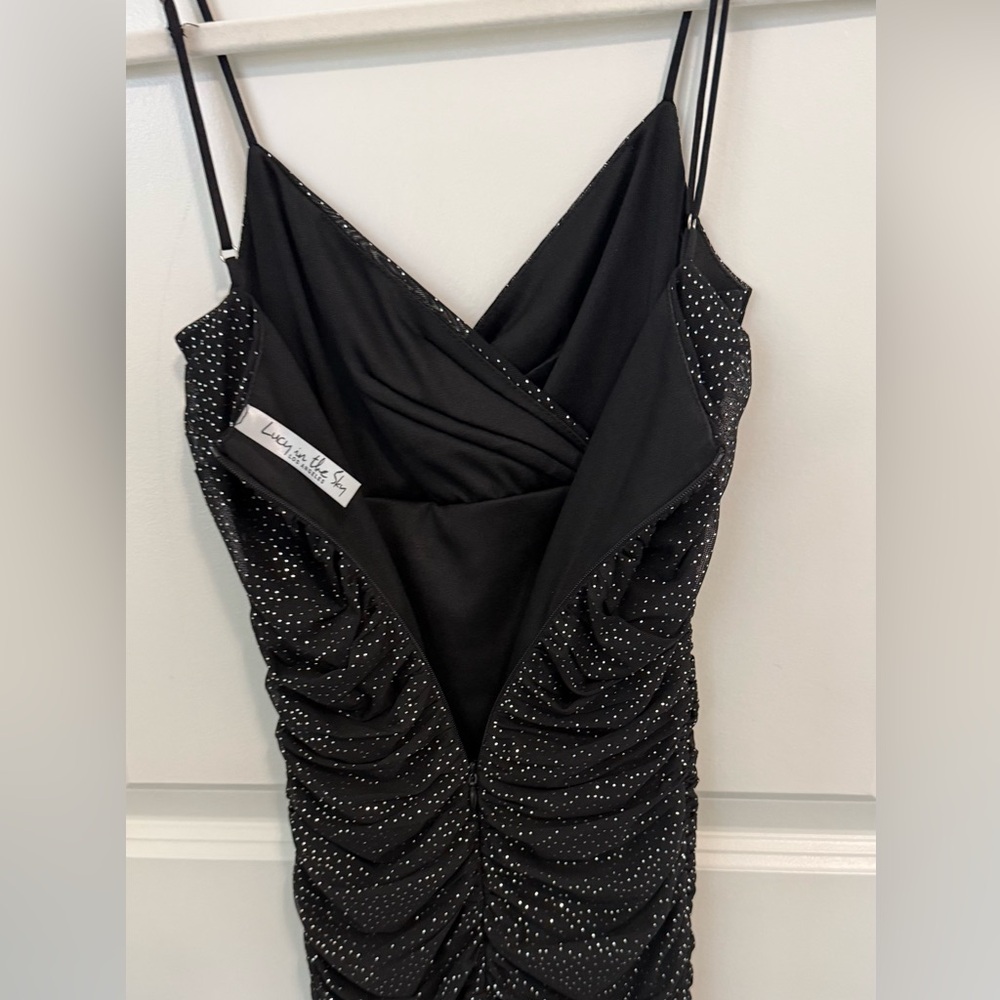 Lucy in the Sky NWOT Black Glitter Ruched Mini Dress - Picture 6 of 8